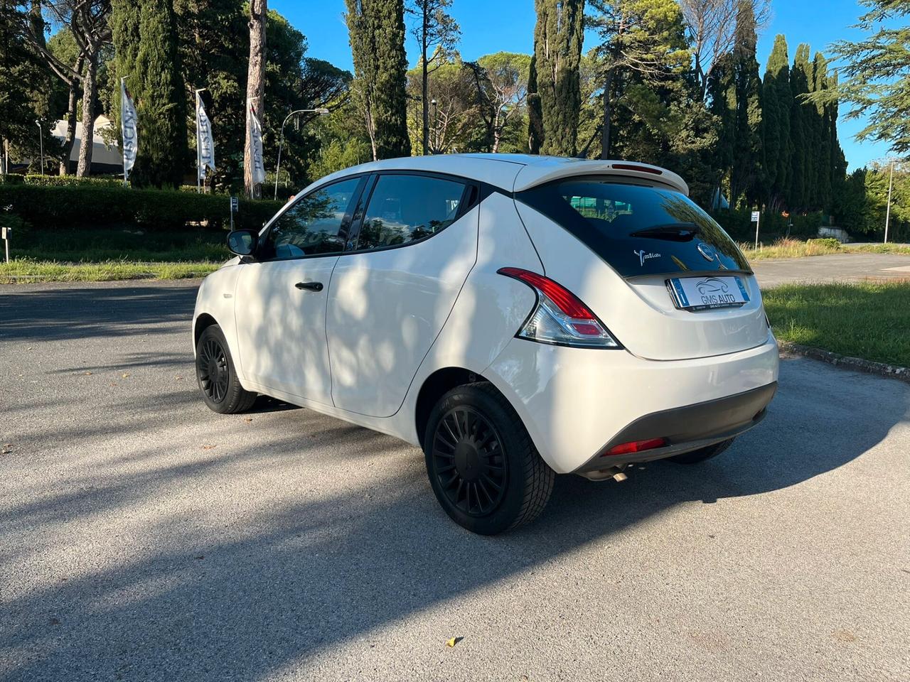 Lancia Ypsilon 1.2 69 CV 5 porte S&S Platinum