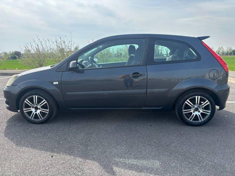 Ford Fiesta NEOP. 1.6 Diesel 90cv