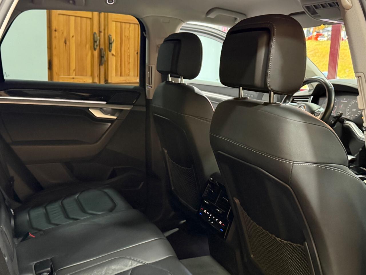 Volkswagen Touareg 3.0 V6 TDI SCR Advanced