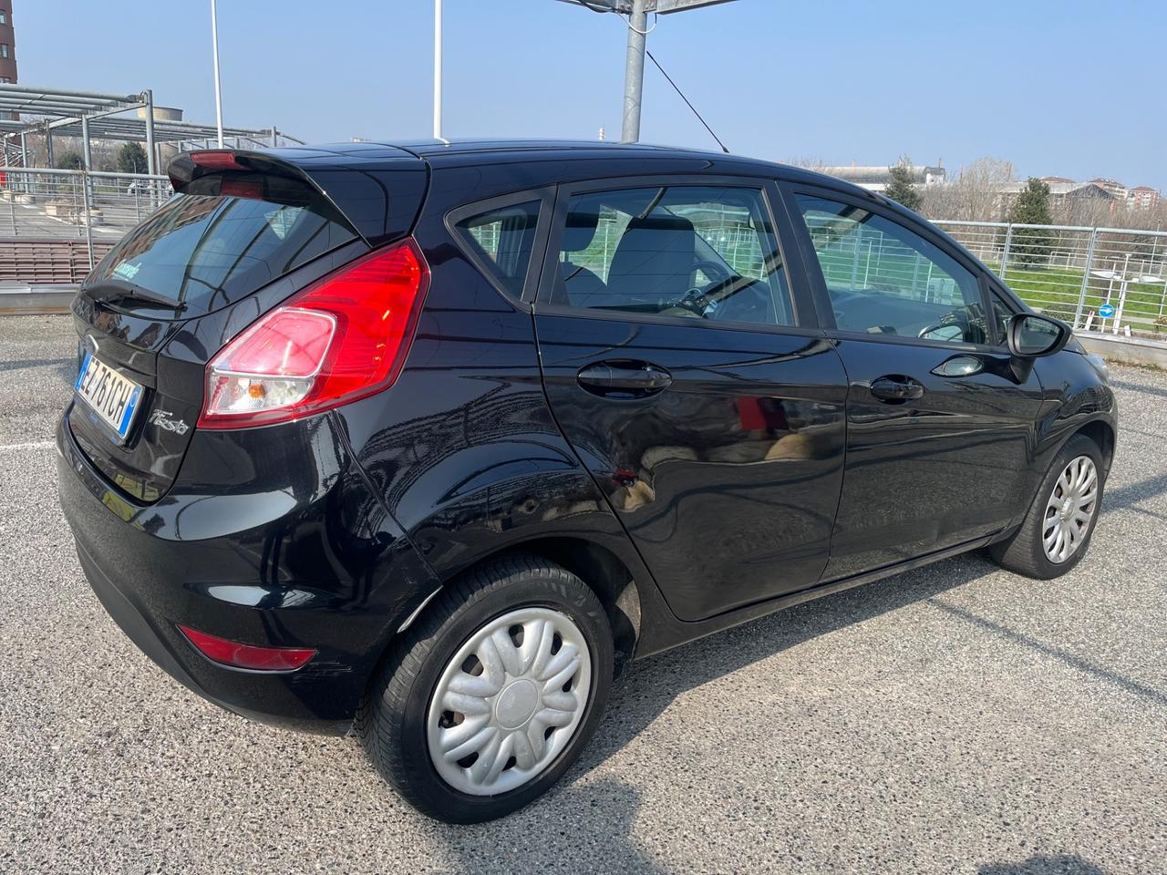 Ford Fiesta 1.4 5p. Bz.- GPL Titanium