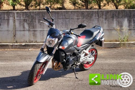 SUZUKI GSR 600 GSR-600 (2006 - 11)