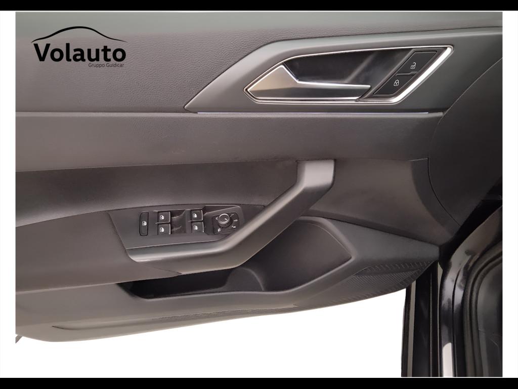 VOLKSWAGEN Taigo - Taigo 1.0 tsi R-Line 110cv
