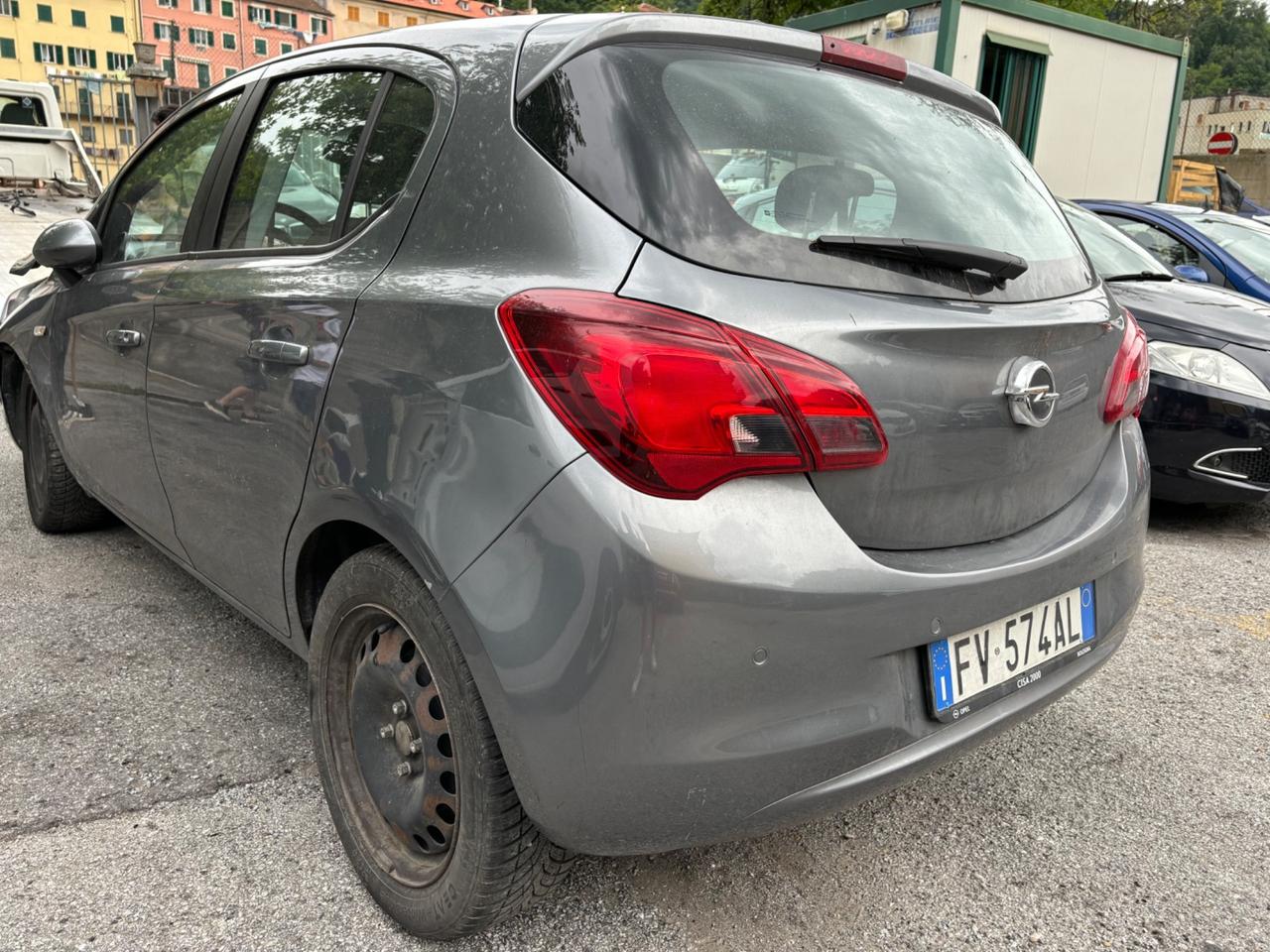 OPEL CORSA 1,3 CDTI INCIDENTATA