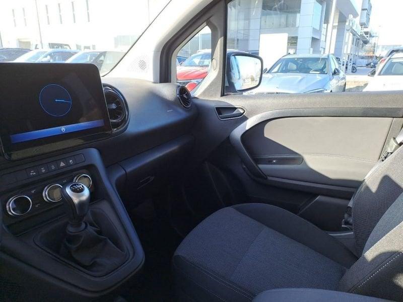 Mercedes-Benz Classe T 180 d AT