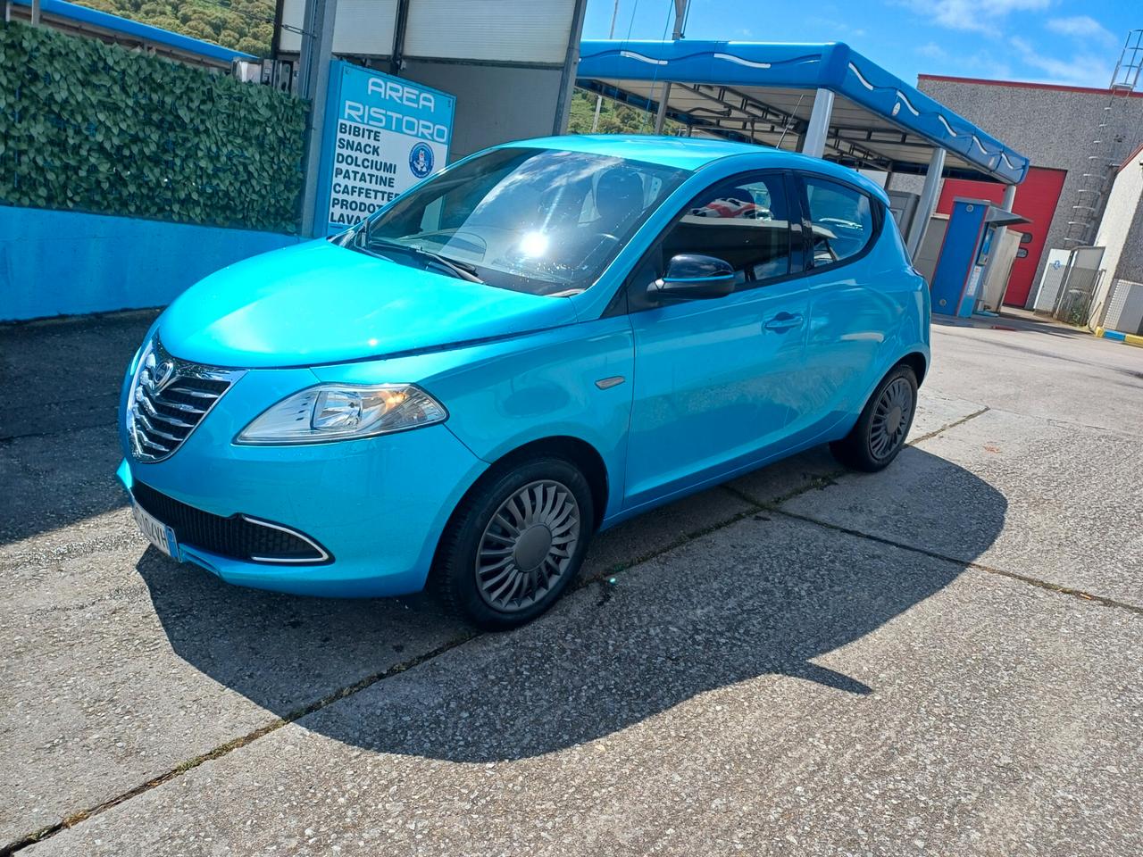 Lancia Ypsilon 1.2 69 CV 5 porte S&S Gold 2014