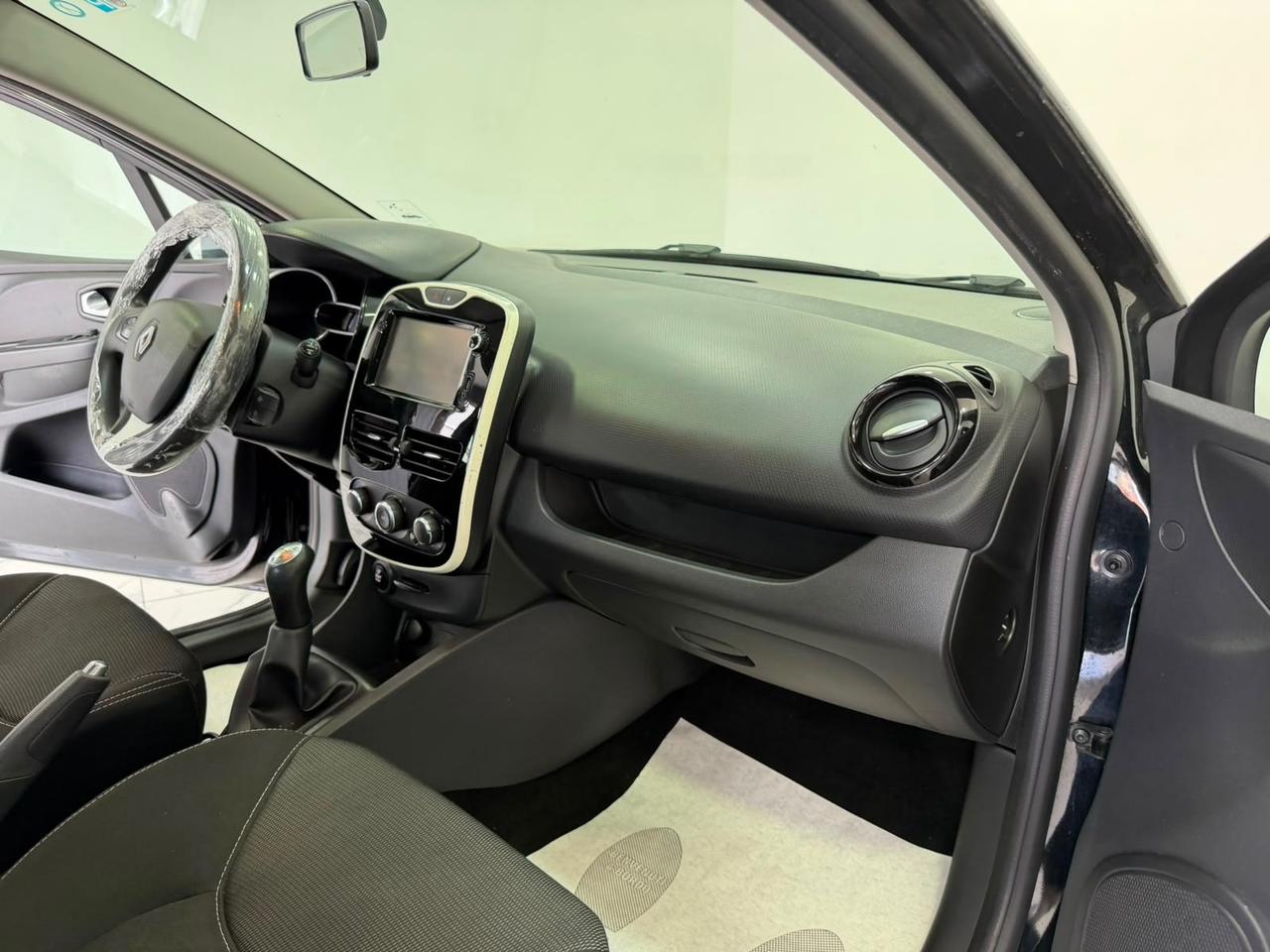 Renault Clio 1.2 75CV 5 porte Life