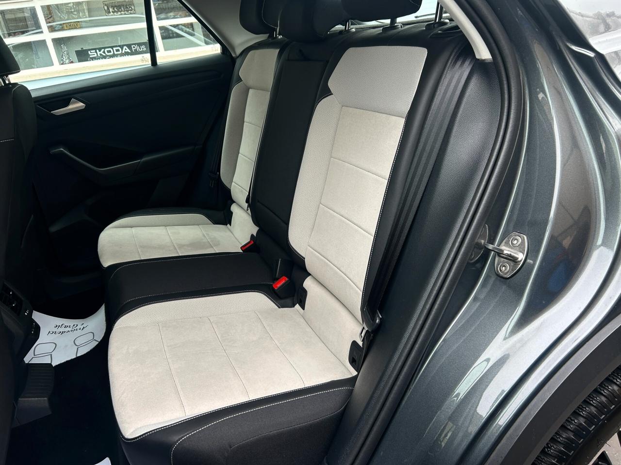 Volkswagen T-Roc 1.0 TSI Style Pack 2023