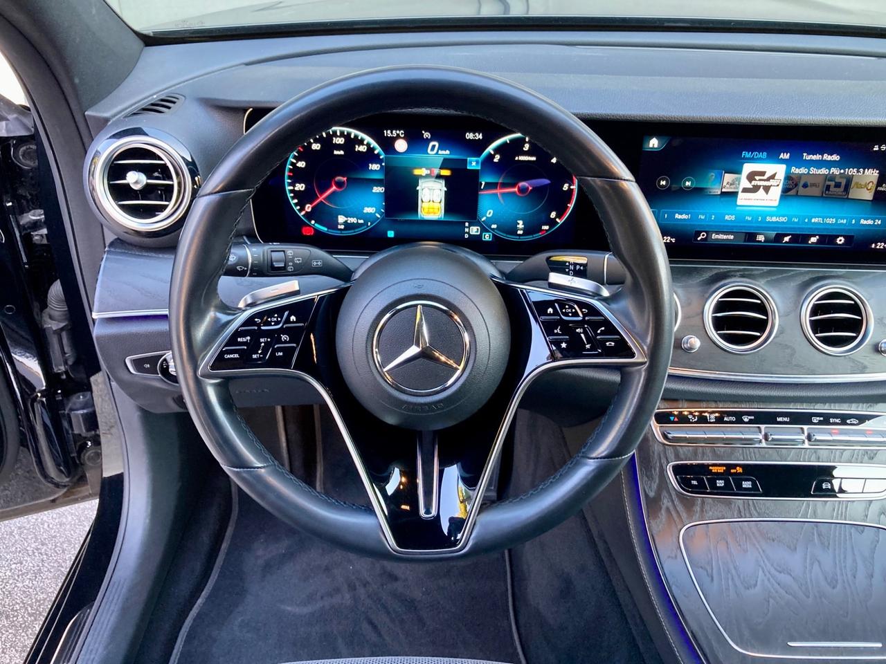 Mercedes-benz E 200 E 220 iva esposta