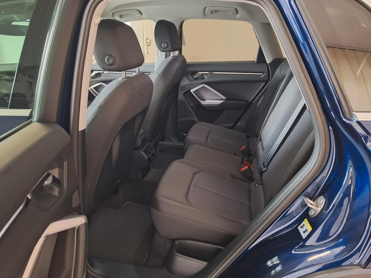 Audi Q3 35 TDI S tronic Business Advanced