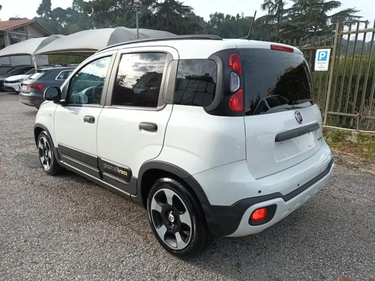 Fiat Panda 1.0 Hybrid 70cv Pandina Full optional