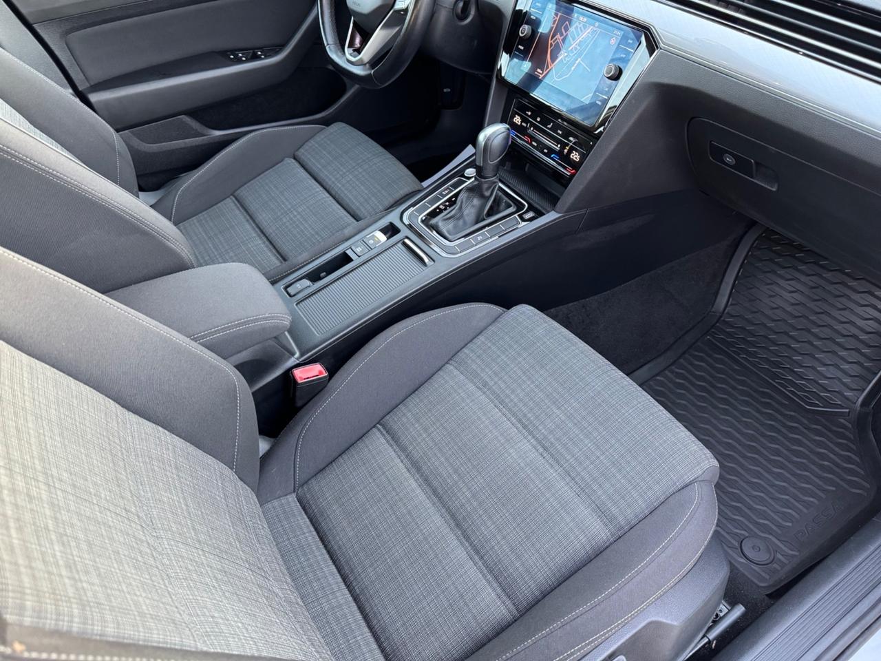 VOLKSWAGEN PASSAT Variant 2.0 Tdi Evo-Led Carplay 17