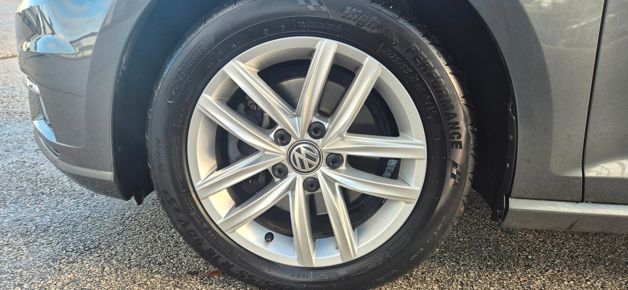 Volkswagen Golf 1.5 TGI DSG Executive LED PACK NEOPATENTATI