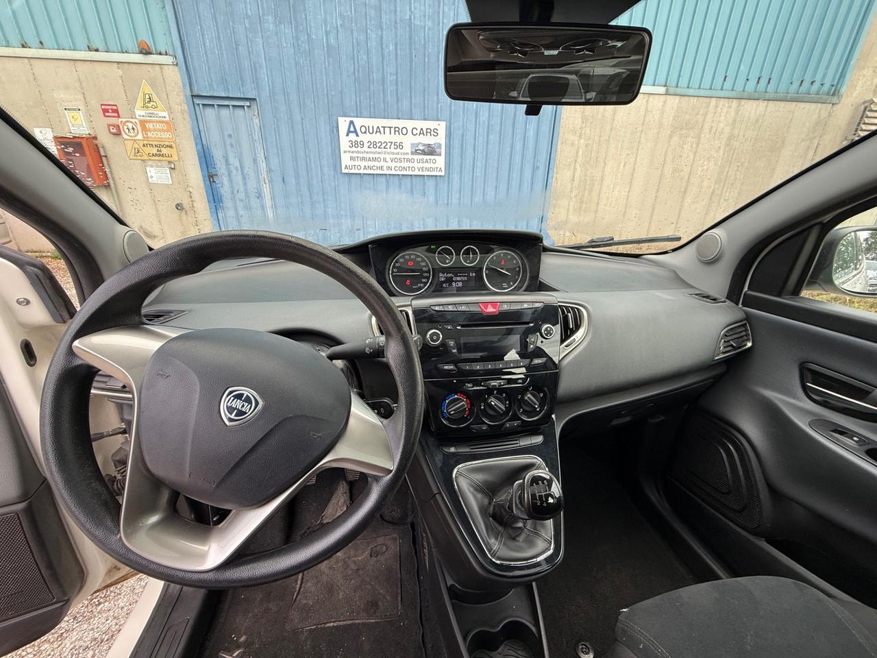Lancia Ypsilon 1.2 69 CV 5 porte Elefantino