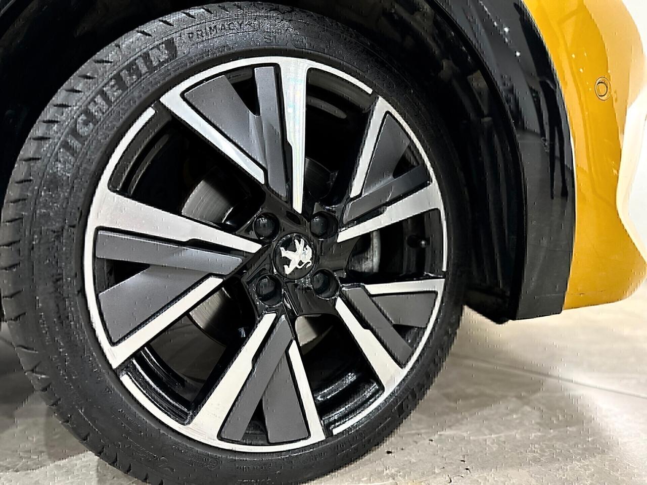 Peugeot 208 PureTech 100 Stop&Start 5 porte GT Line