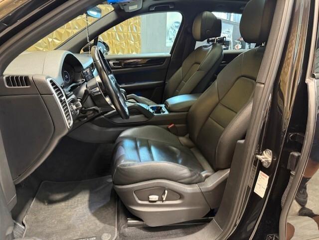 Porsche Cayenne 3.0 tiptronic