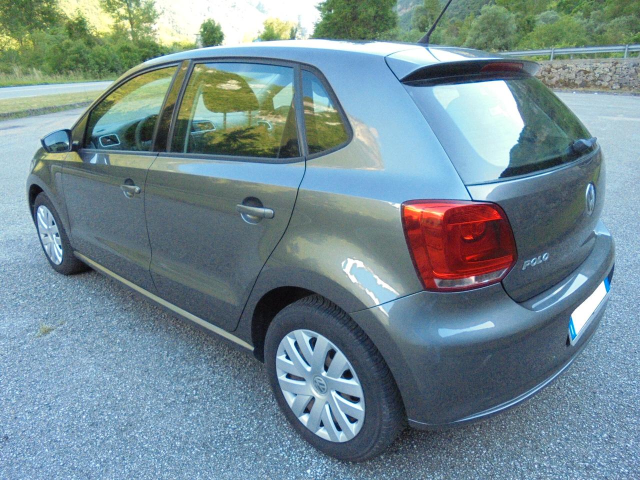 VOLKSWAGEN POLO 1.2 70CV COMFORTLINE 5P UNIPROPRIETARIO NEOPATENTATI