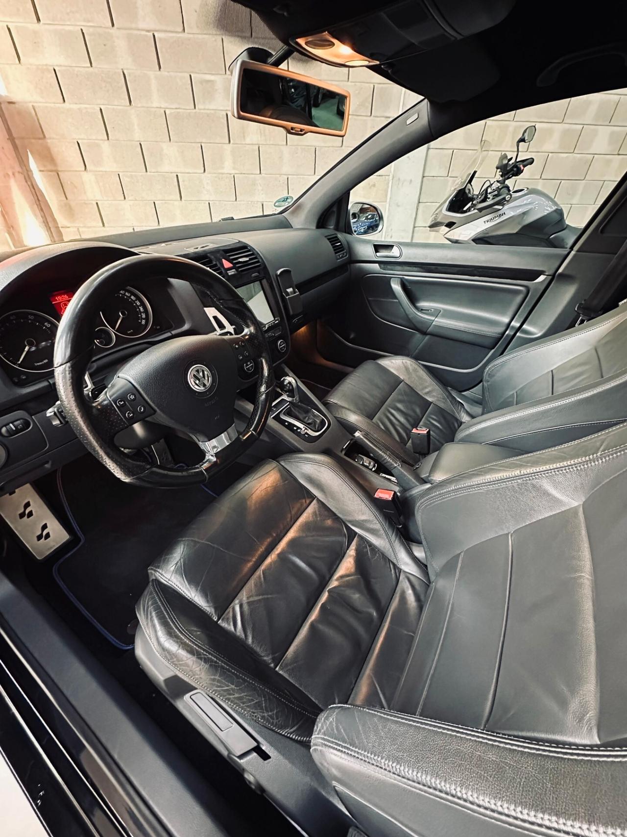Volkswagen Golf R32 3.2 VR6 4mot. DSG