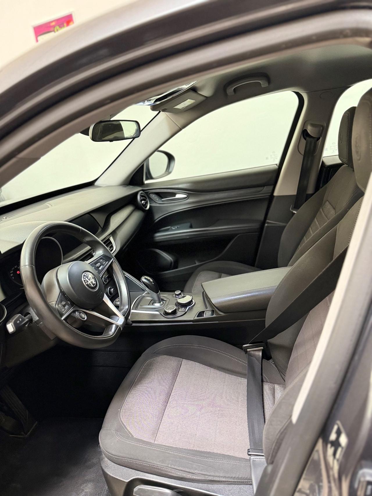 ALFA ROMEO STELVIO 2.2 DIESEL 180 CV AUTOMATICA Q4 – 2018 Furius Car