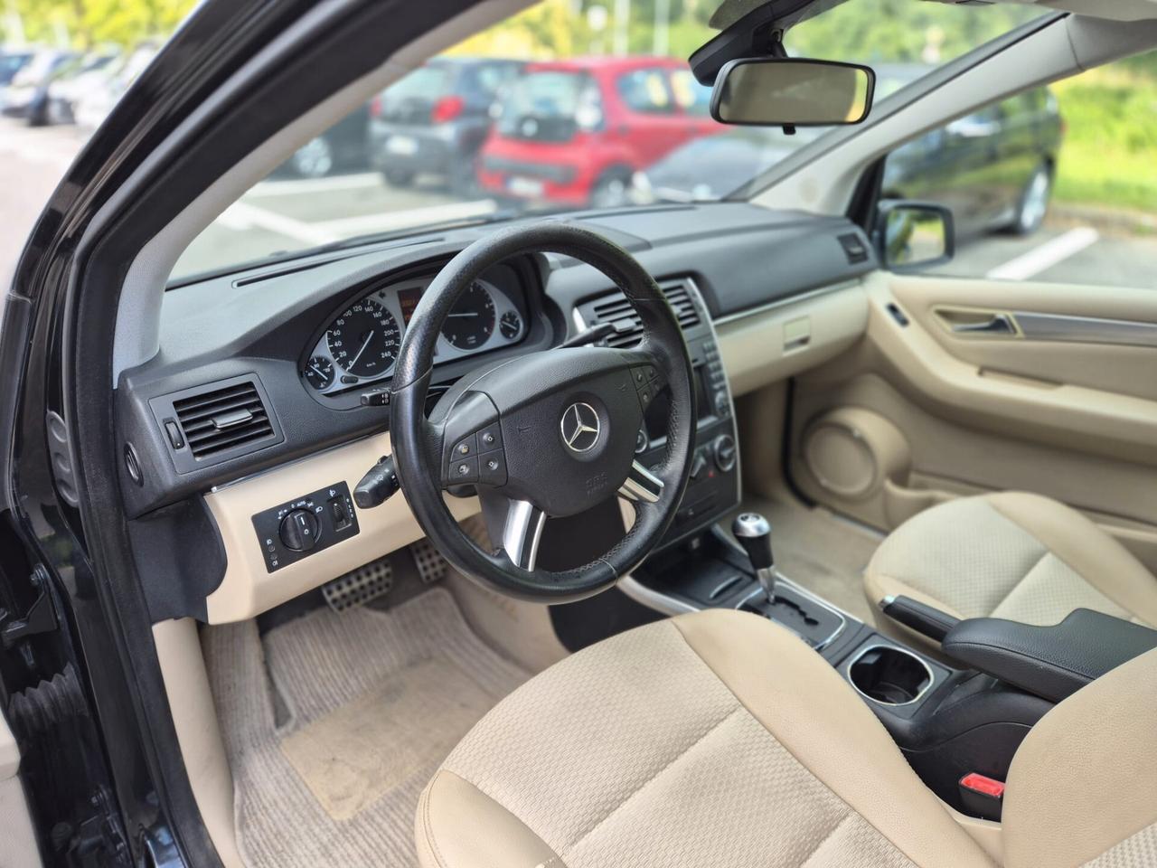 Mercedes-benz B 200 B 200 CDI *AUTOMATICA NEOPATENTATI*