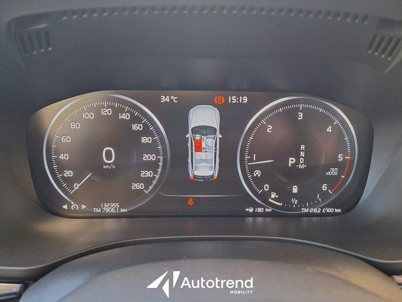 Volvo XC60 B4 197+14 CV AWD M-Hybrid Diesel Automatica Momentum