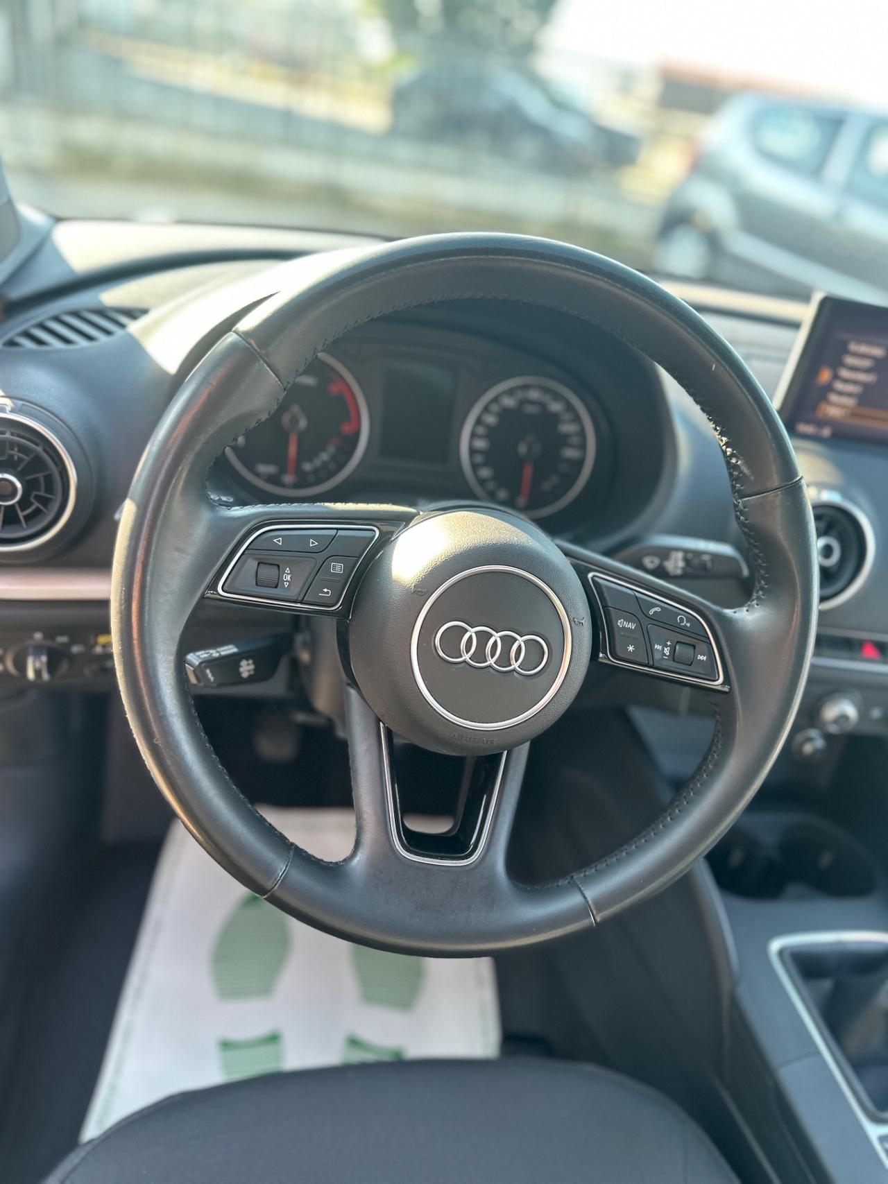 Audi A3 SPB 30 TDI Business