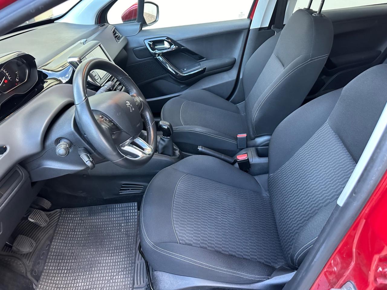 Peugeot 208 PureTech 82 5 porte Access
