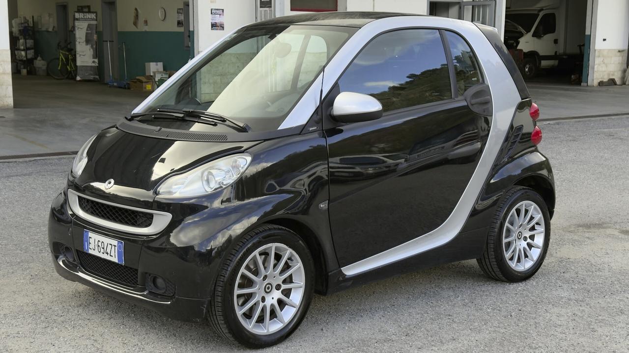 Smart ForTwo 1000 52 kW coupé passion
