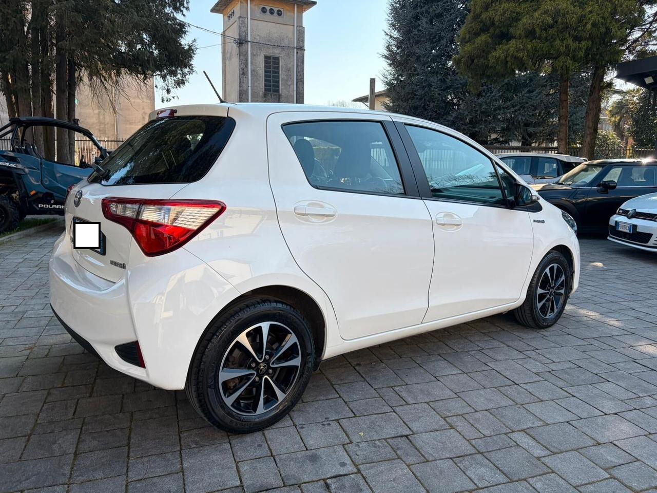 Toyota Yaris 1.5 Hybrid 5 porte Style OK NEOPATENTATI