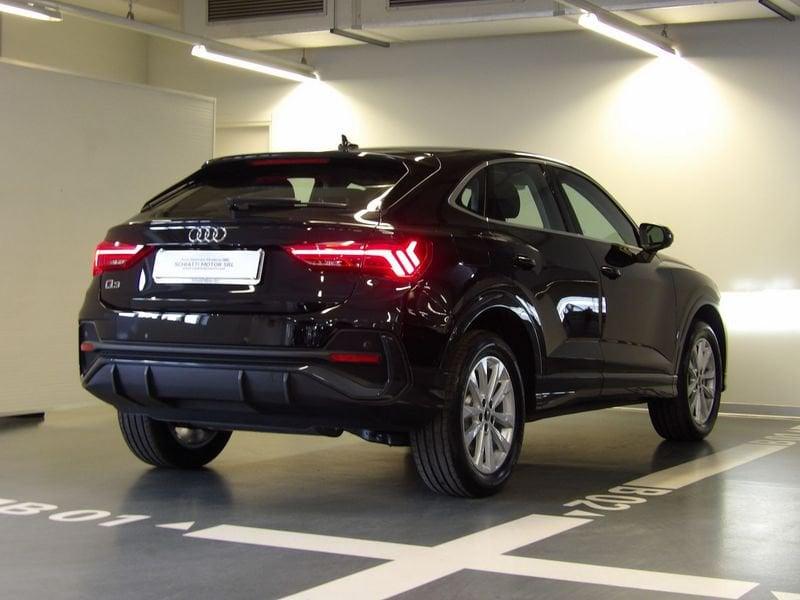 Audi Q3 SPB 45 TFSI e S tronic Business Plus