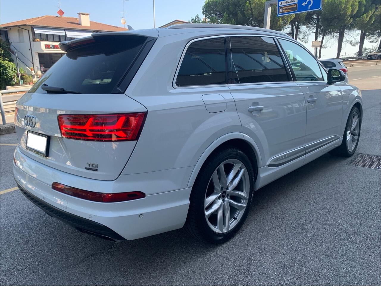 Audi Q7 3.0 TDI 218 CV QUATTRO S-TRONIC S-LINE 7 POSTI