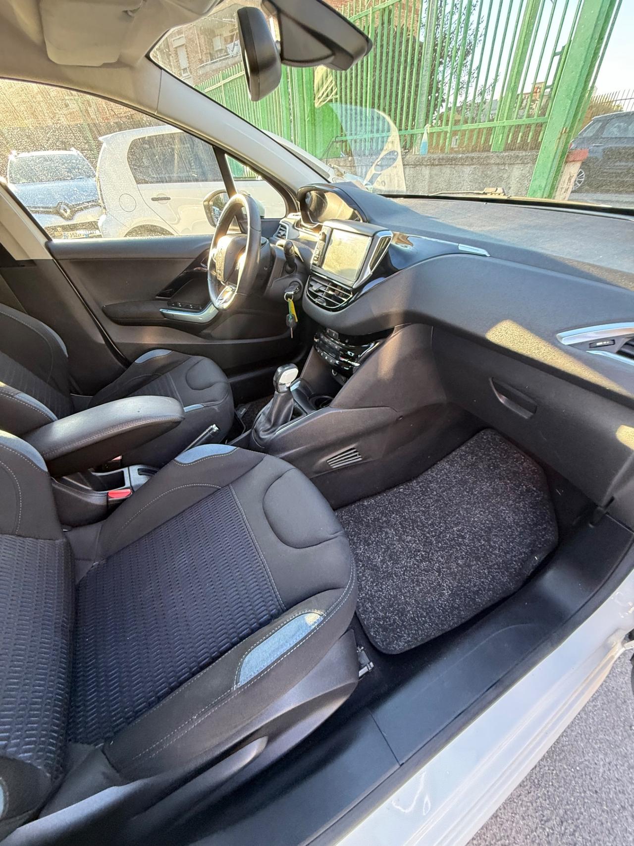 Peugeot 208 1.2 VTi 82 CV 5 porte Active