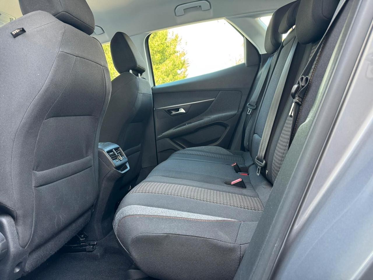 Peugeot 3008 Autocarro 5POSTI N1