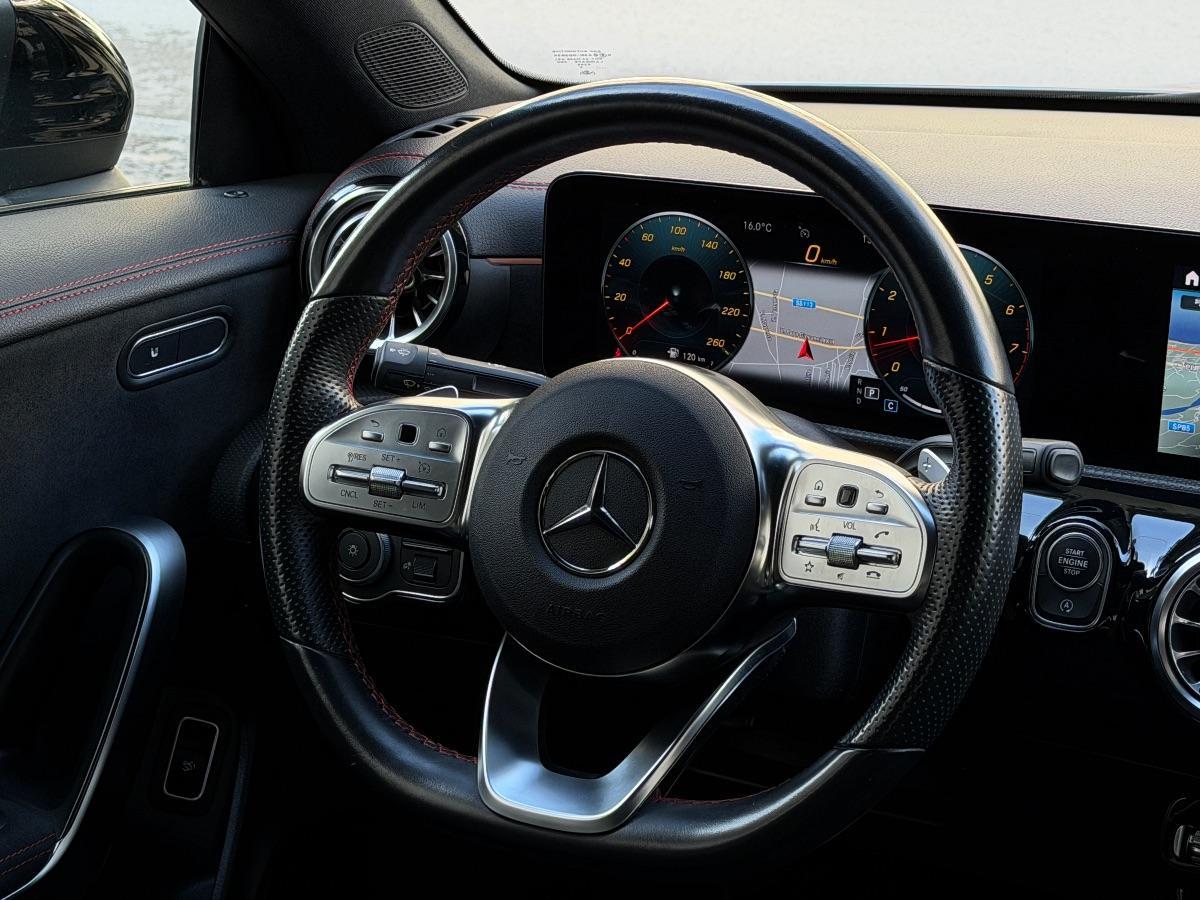 Mercedes CLA 250 Premium AMG Night Edition 224CV