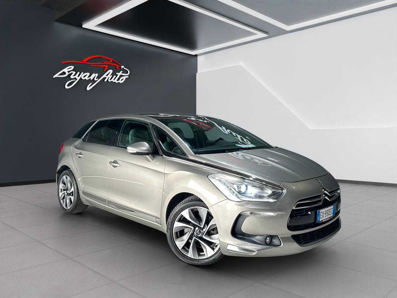 Ds DS5 2.0 HDi 163CV aut. So Chic T.PANOR. AUTO
