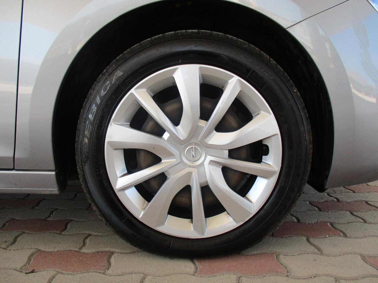 Opel Corsa EDITION
