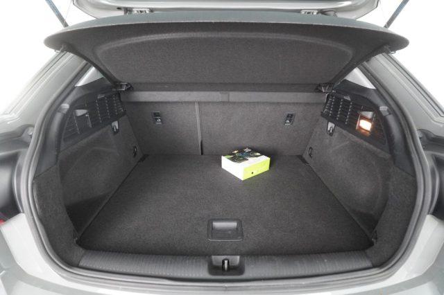 AUDI Q2 Q2 30 TDI Business