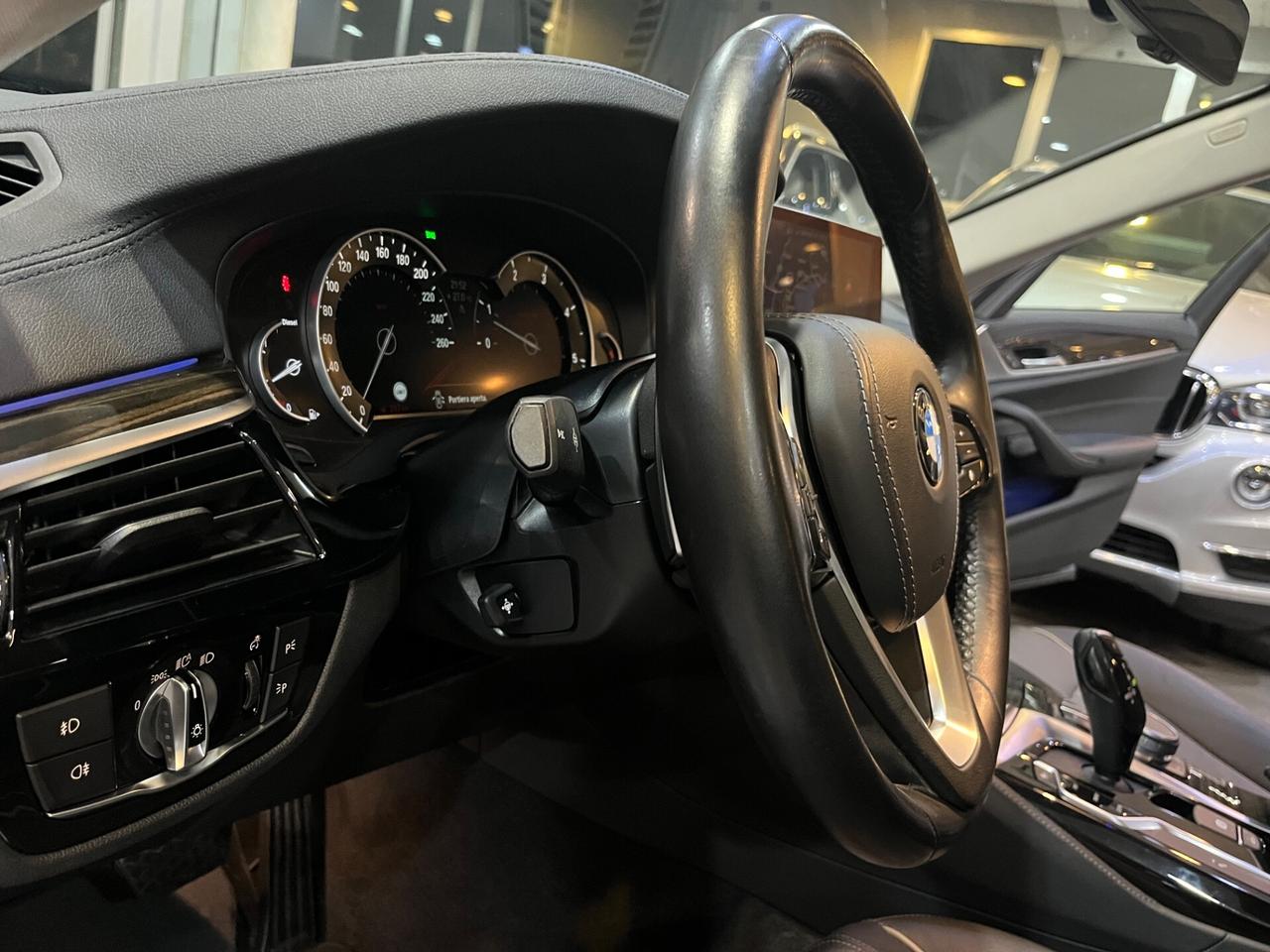 Bmw 530 530d xdrive Luxury 265cv auto 65.000KM!!