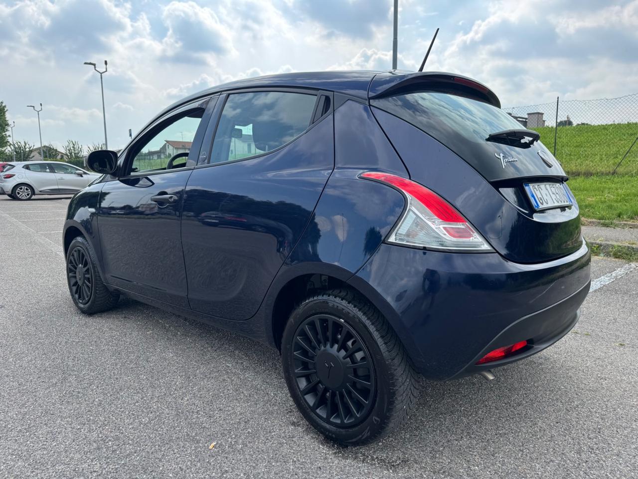 Lancia Ypsilon soli 20000km idonea ai neopatentati