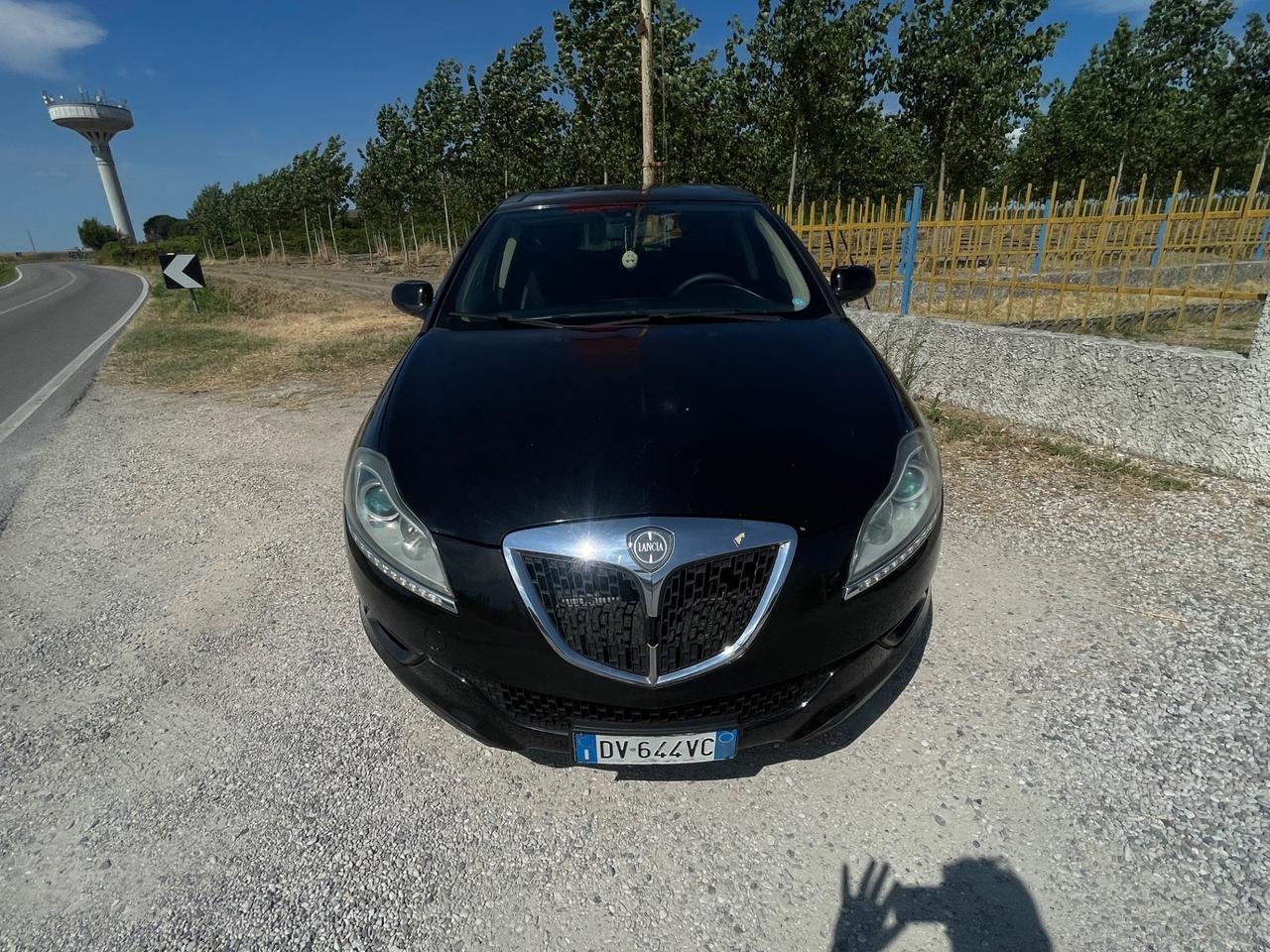 Lancia Delta 1.9 MJT Twinturbo DPF Platino