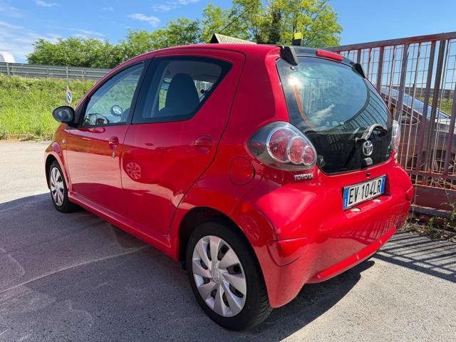 TOYOTA Aygo 1.0 12V VVT-i 5 porte Lounge Connect MMT