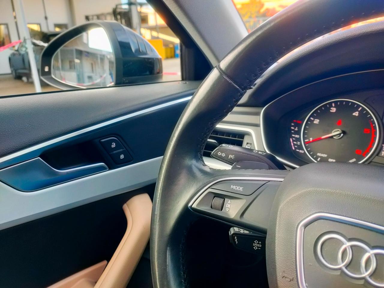 Audi A4 2.0 TDI 122 CV S tronic Sport TETTO PANORAMICO NEOPATENTATI