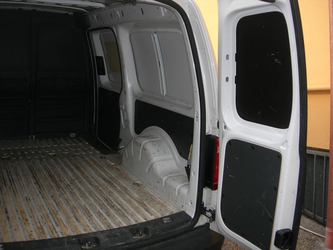 Volkswagen Caddy 2.0 TDI 102 CV Tech Maxi
