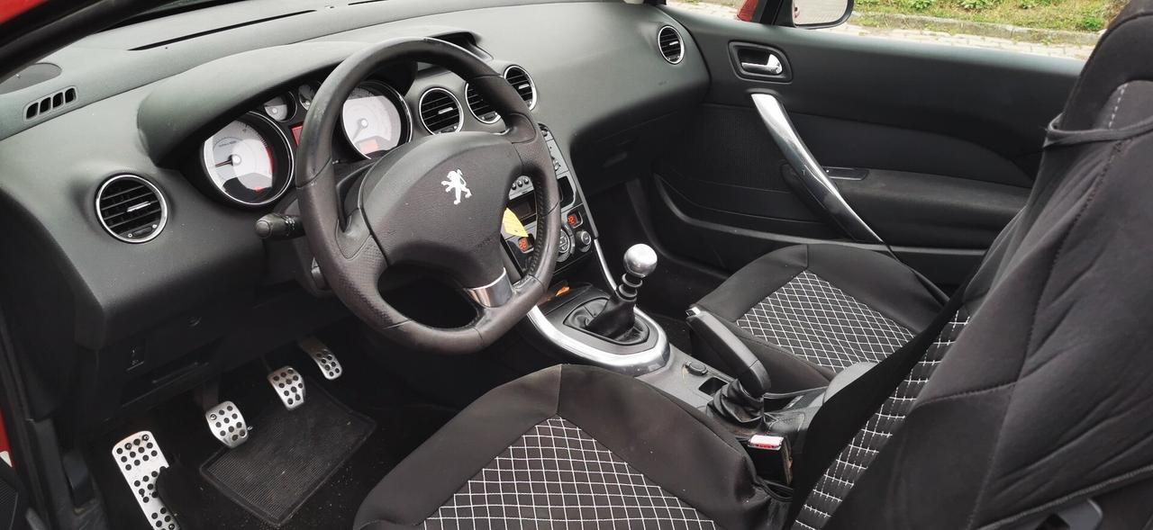 Peugeot 308 1.6 HDi 112CV CC Féline