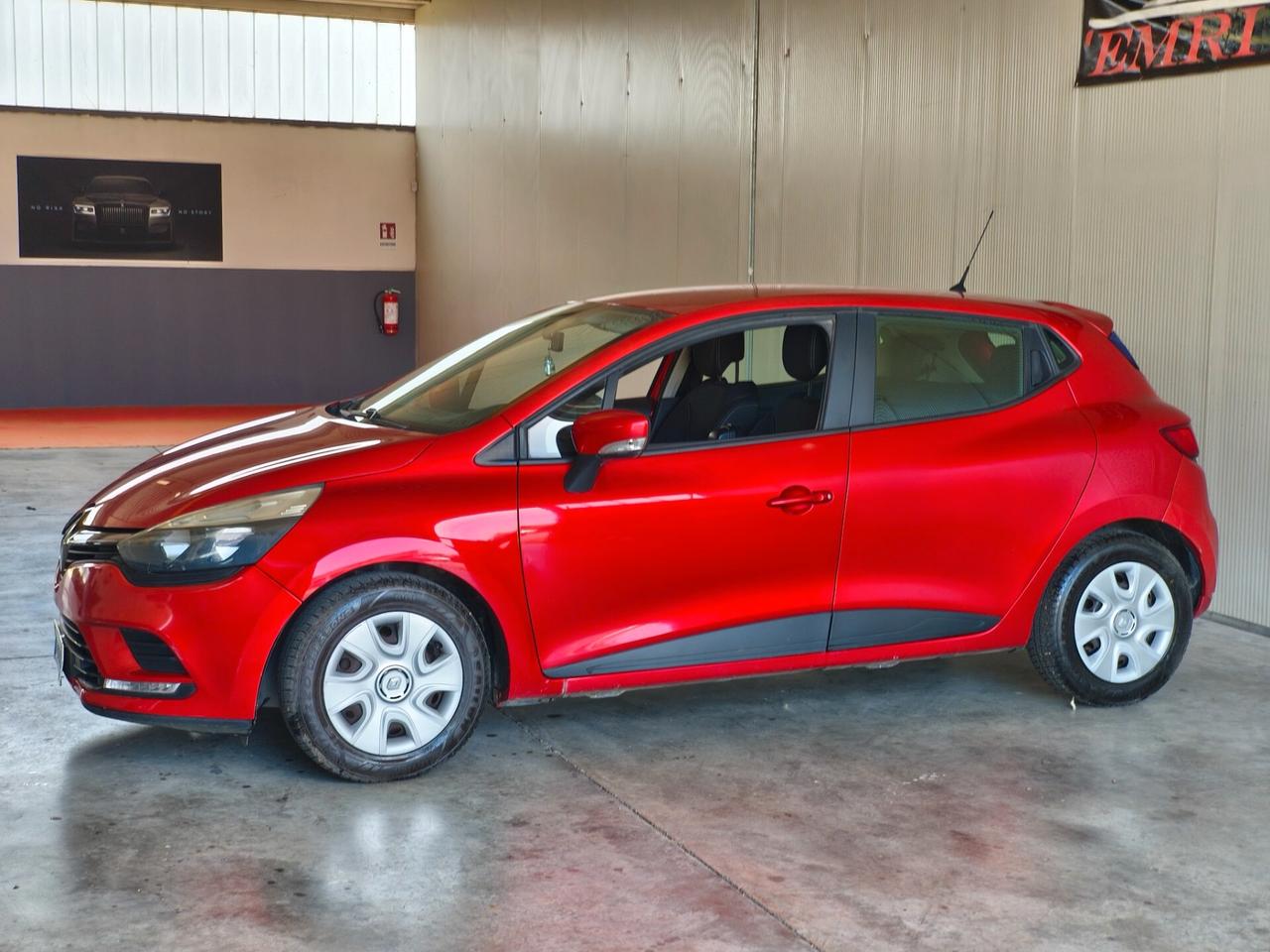 Renault Clio 1.2 75CV 5 porte Intens