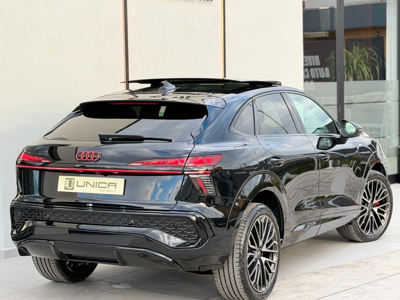 Audi Q3 Sportback 2.0 tdi S line 150cv S-tronic IVA ESPOST