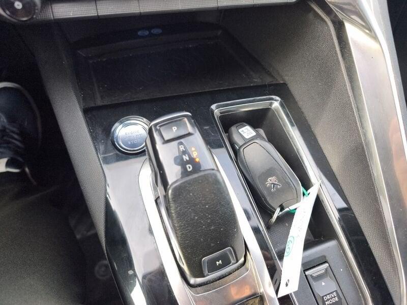 Peugeot 3008 II 2021 1.5 bluehdi Allure Pack s&s 130cv eat8