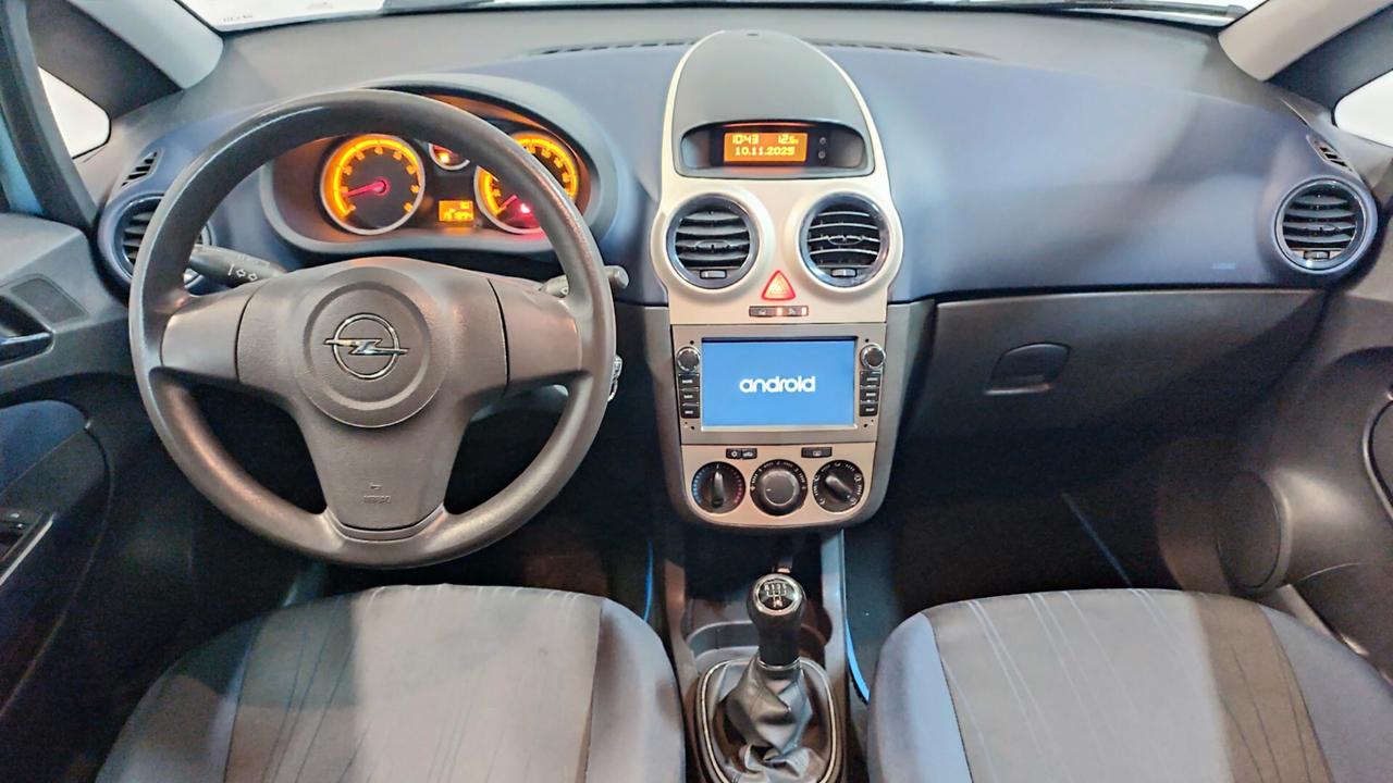 Opel Corsa 1.2 5 porte Cosmo