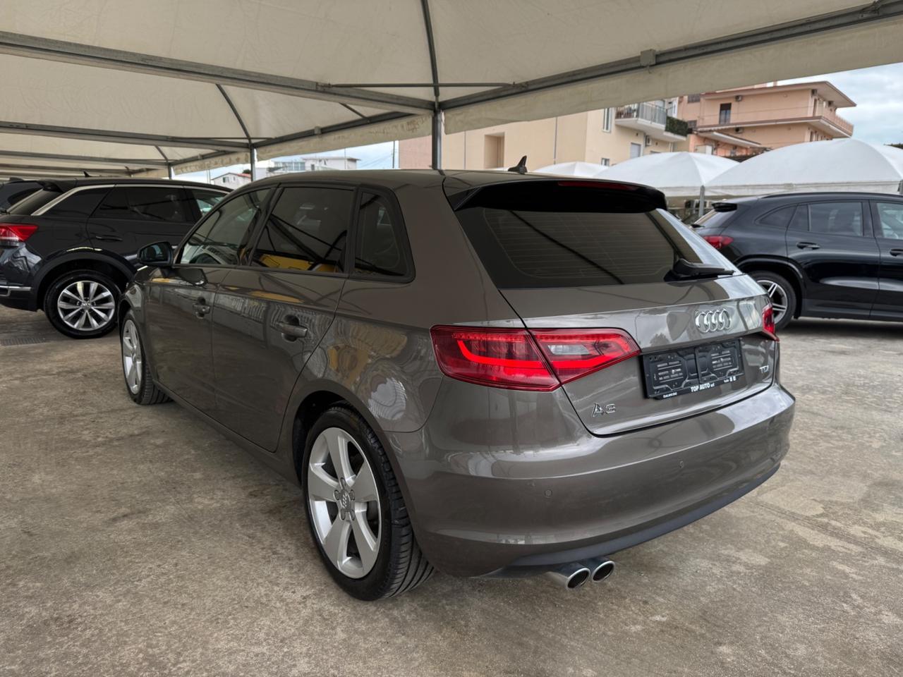 AUDI A3 2.0 TDI S TRONIC DESIGN