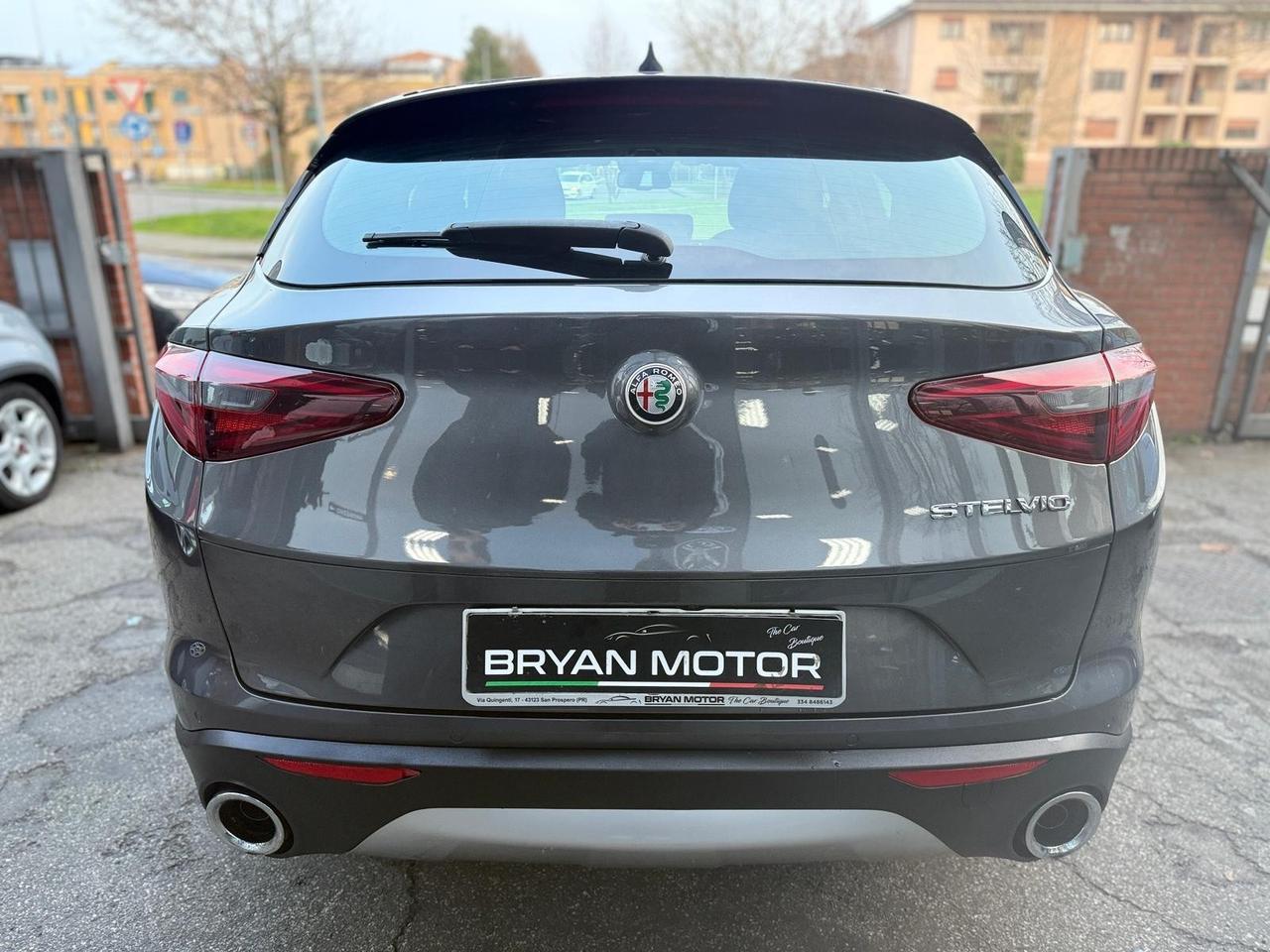 Alfa Romeo Stelvio 2.2 Turbodiesel 160 CV AT8 RWD Super Business