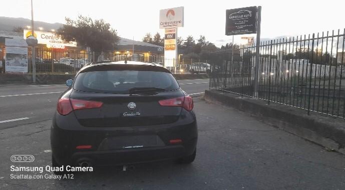 Alfa Romeo Giulietta 1.6 JTDm-2 105 CV Distinctive
